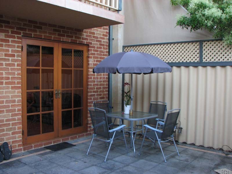 194 Lakeside Drive, Joondalup WA 6027