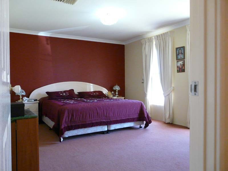 31 Coulthard Crescent, Canning Vale WA 6155