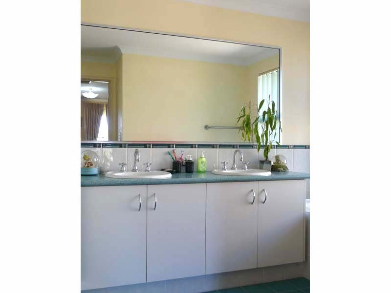 31 Coulthard Crescent, Canning Vale WA 6155