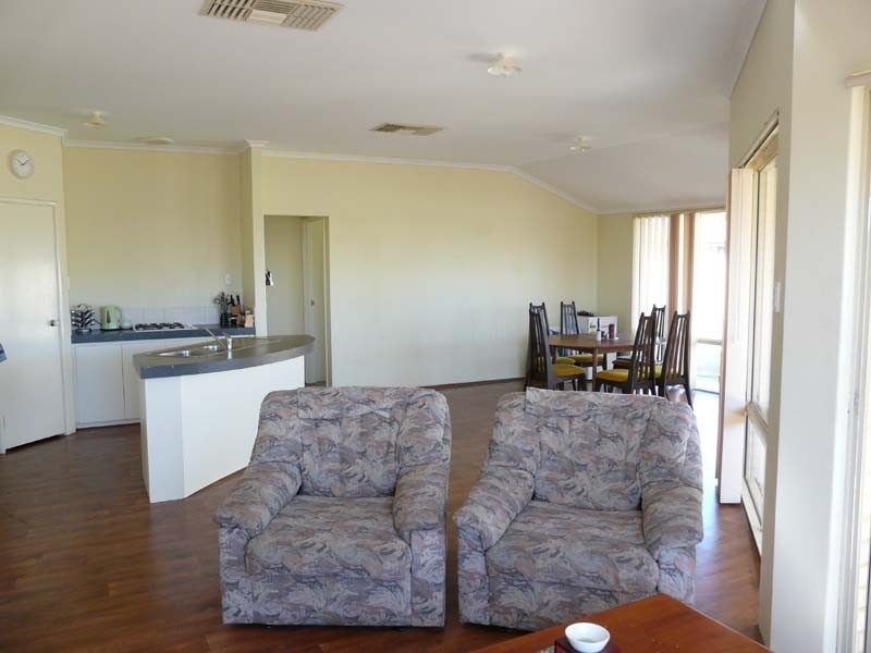 1 Greenland Blvd, Canning Vale WA 6155