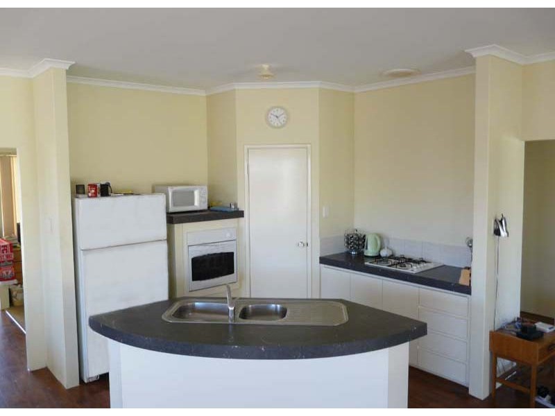 1 Greenland Blvd, Canning Vale WA 6155