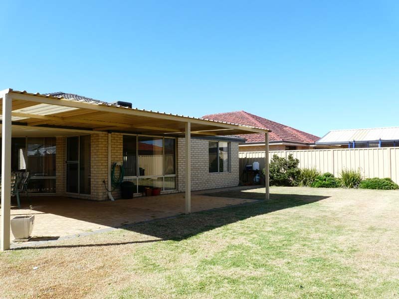 1 Greenland Blvd, Canning Vale WA 6155