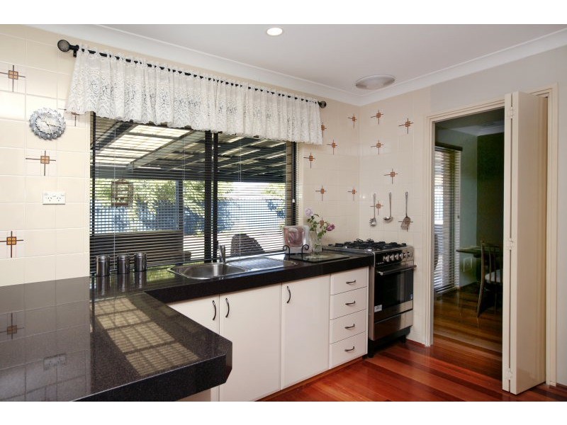 7 Compass Place, Waikiki WA 6169