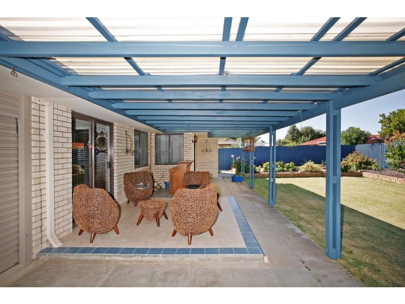 7 Compass Place, Waikiki WA 6169