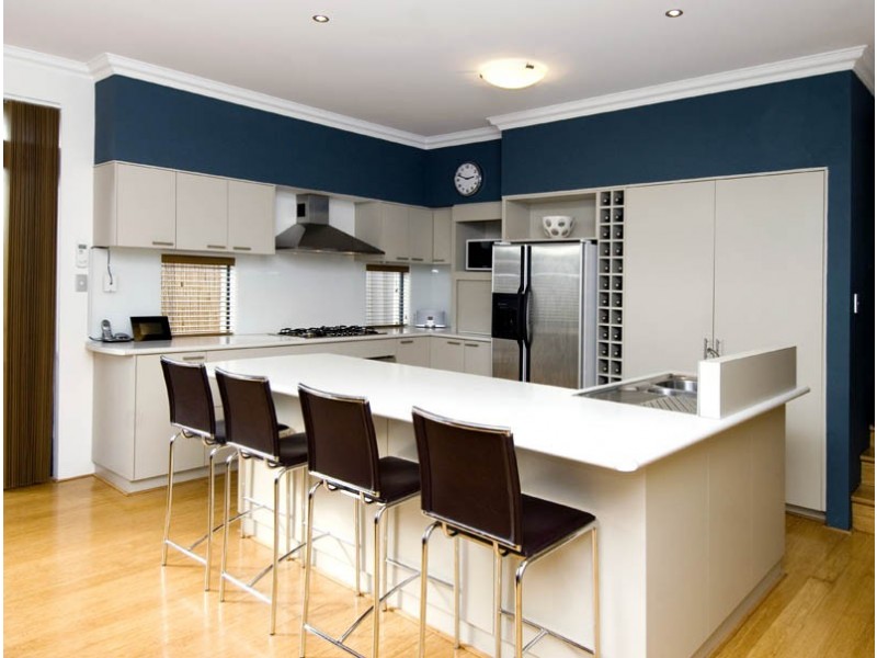 32 Strickland Road, Ardross WA 6153