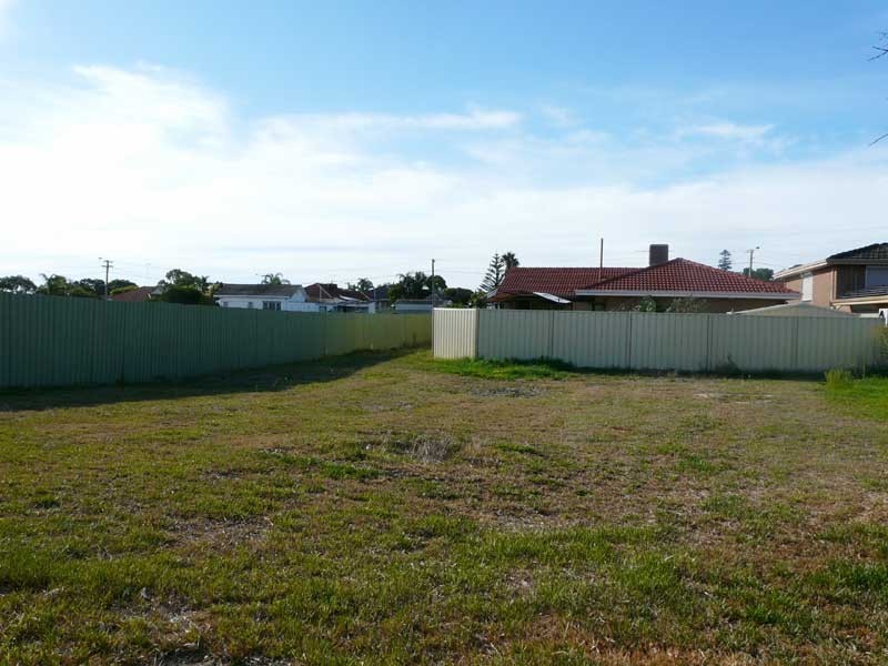 33 Recreation Road, Hamilton Hill WA 6163