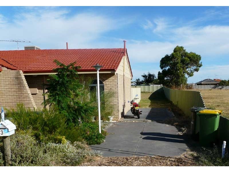 33 Recreation Road, Hamilton Hill WA 6163