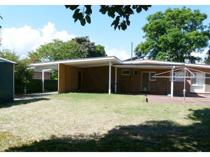 15 Harry Street, Gosnells WA 6110