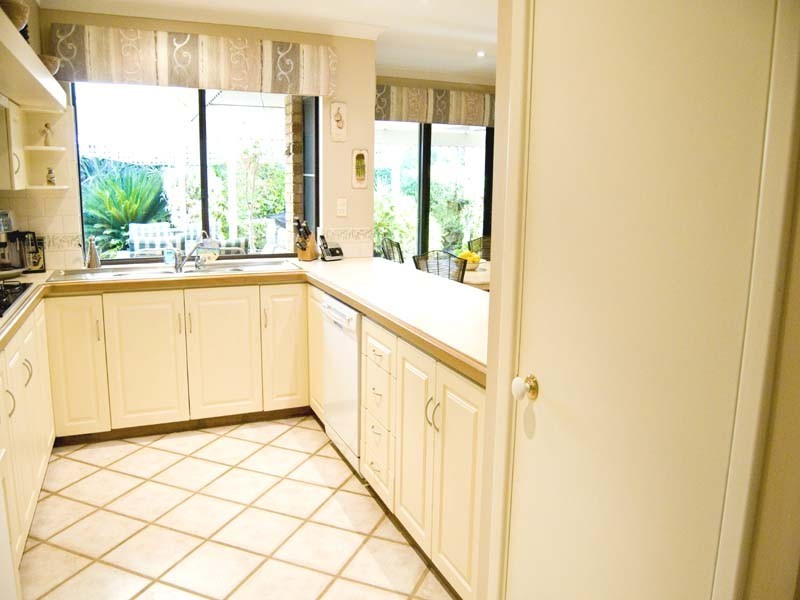 12 Stainton Place, Leeming WA 6149