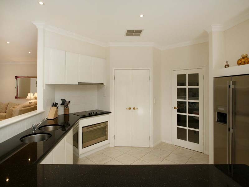 6 Sida Street, Canning Vale WA 6155