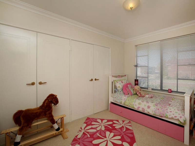 6 Sida Street, Canning Vale WA 6155
