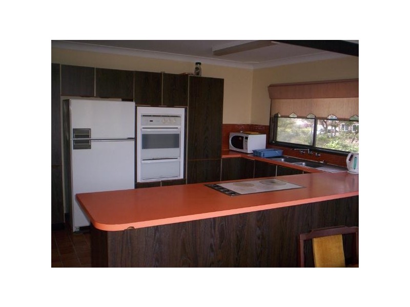 Walmer Ave, Sanctuary Point NSW 2540
