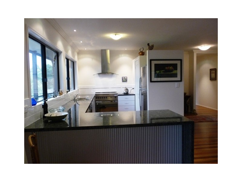 24 Honeydew Place, Ninderry QLD 4561