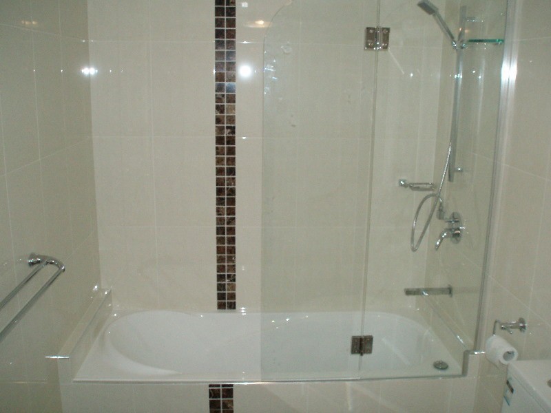 13 18 Commodore Drive, Paradise Waters QLD 4217