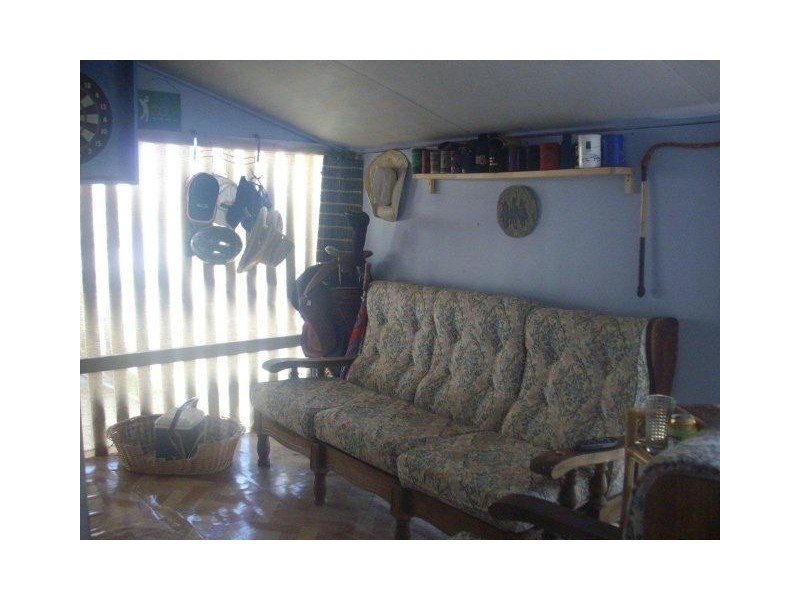 16 Poplar Street, Barcaldine QLD 4725