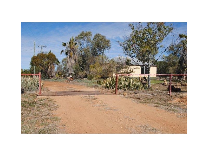 30185 Tambo Road, Blackall QLD 4472