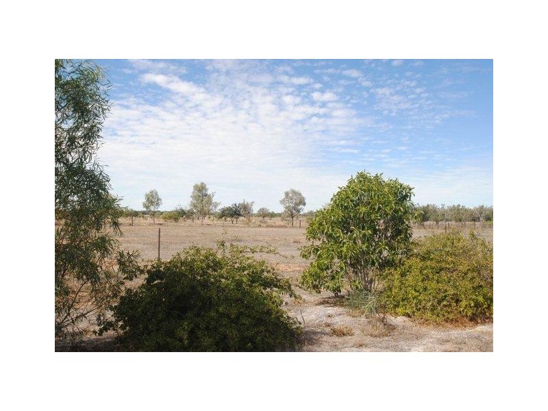 30185 Tambo Road, Blackall QLD 4472