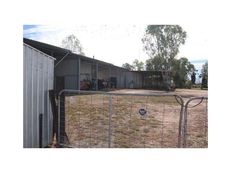 30185 Tambo Road, Blackall QLD 4472