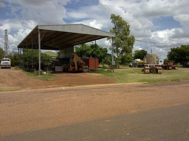 17 Gordon Street, Aramac QLD 4726
