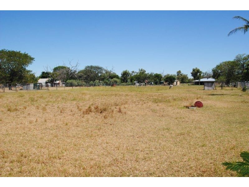 45 Boree Street, Barcaldine QLD 4725