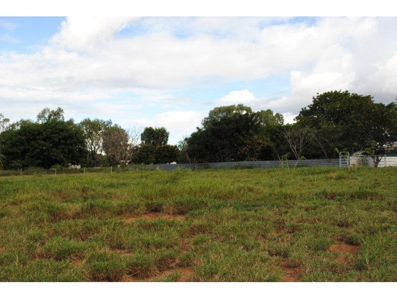 105 Boree Street, Barcaldine QLD 4725