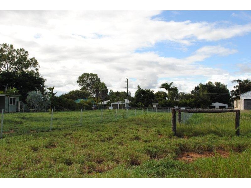 105 Boree Street, Barcaldine QLD 4725