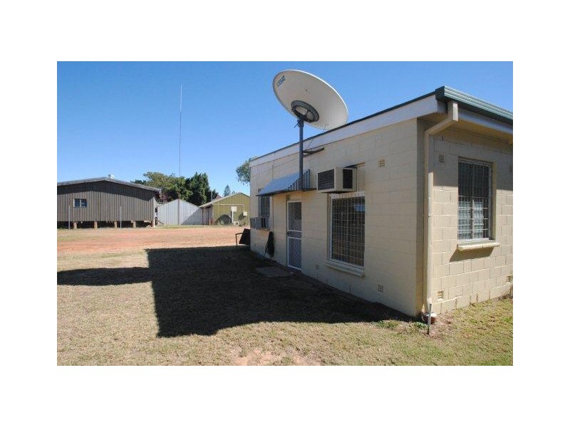 125 Oak Street, Barcaldine QLD 4725