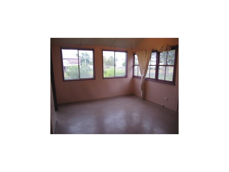 6 Goldston Street, Alpha QLD 4724