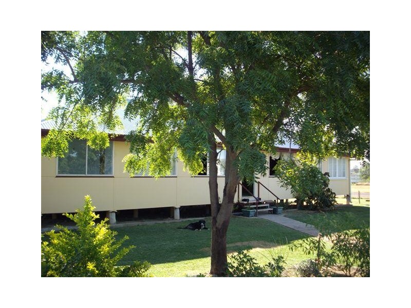 36 Porter Street, Aramac QLD 4726