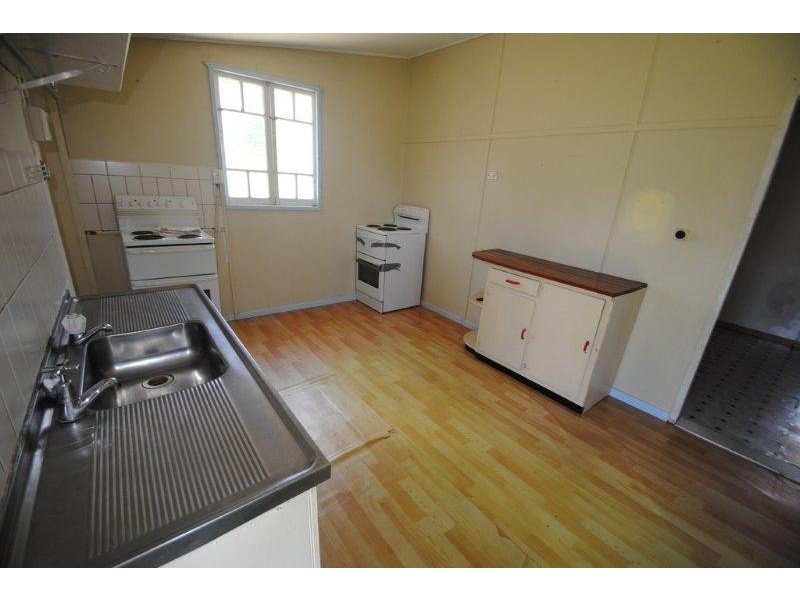 144 Fir Street, Barcaldine QLD 4725