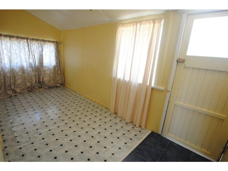 144 Fir Street, Barcaldine QLD 4725