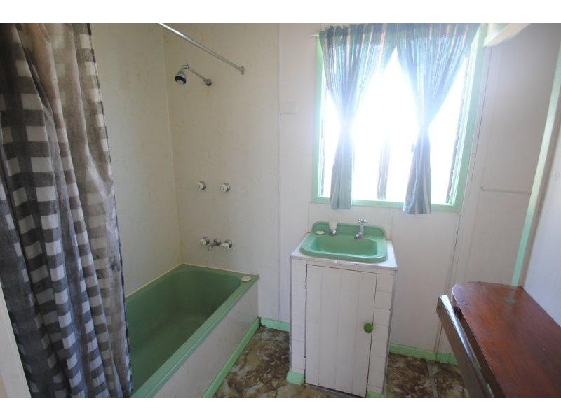 144 Fir Street, Barcaldine QLD 4725