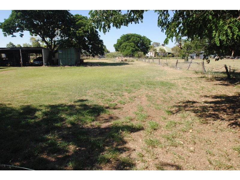 142 Fir Street, Barcaldine QLD 4725