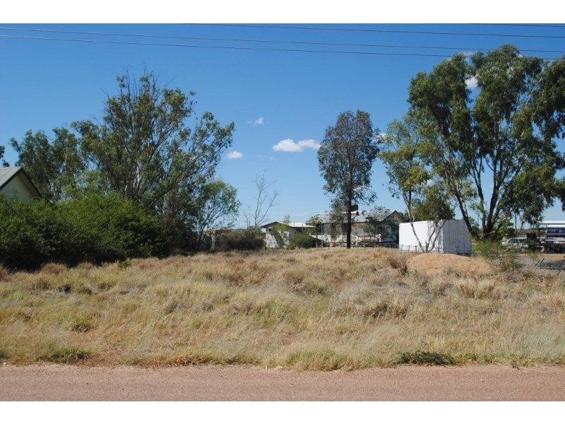 17 Stilt Street, Longreach QLD 4730