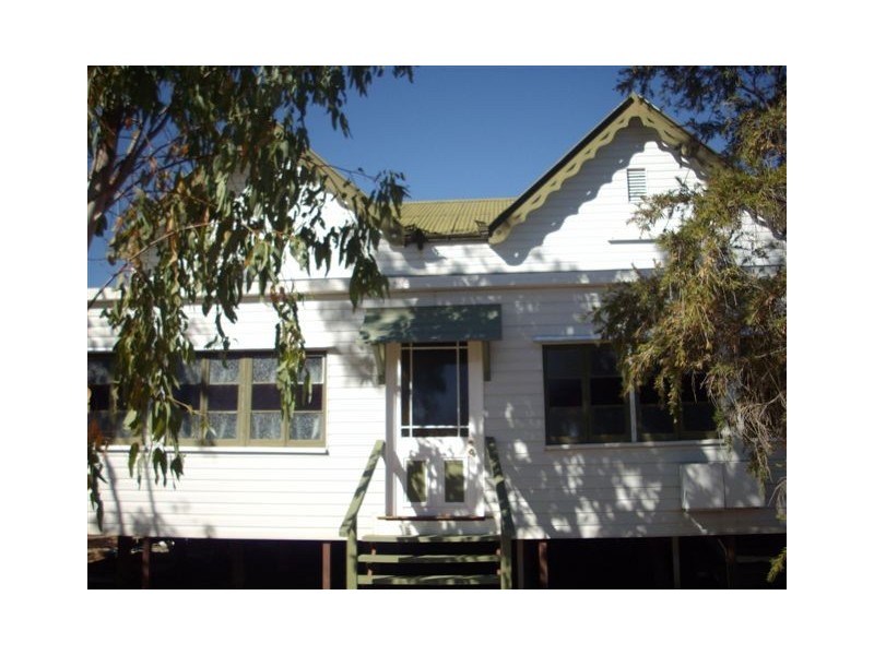 35 Elm, Barcaldine QLD 4725