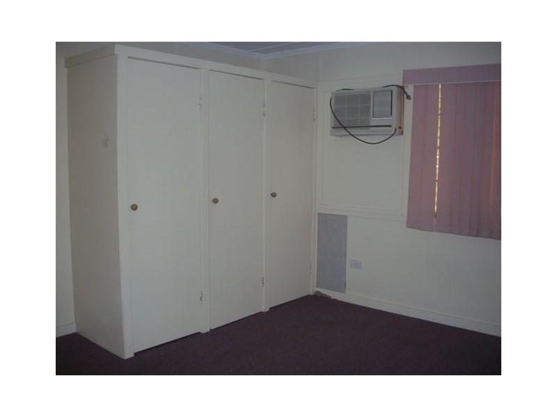 99 Gidyea Street, Barcaldine QLD 4725