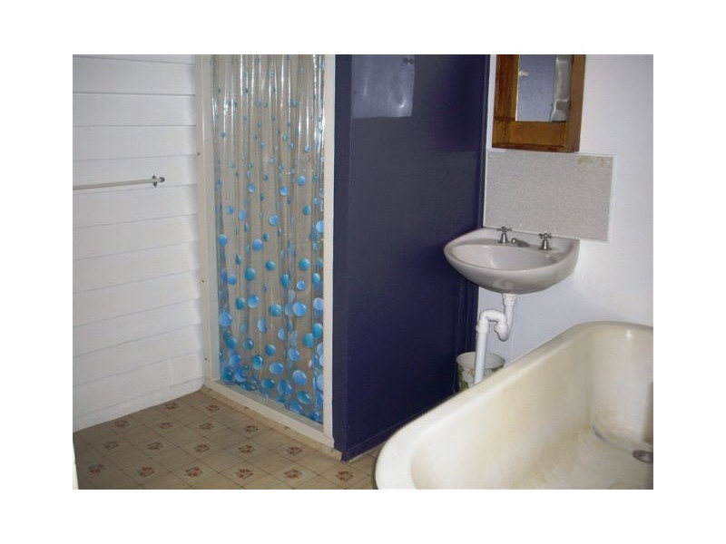 138 Yew, Barcaldine QLD 4725
