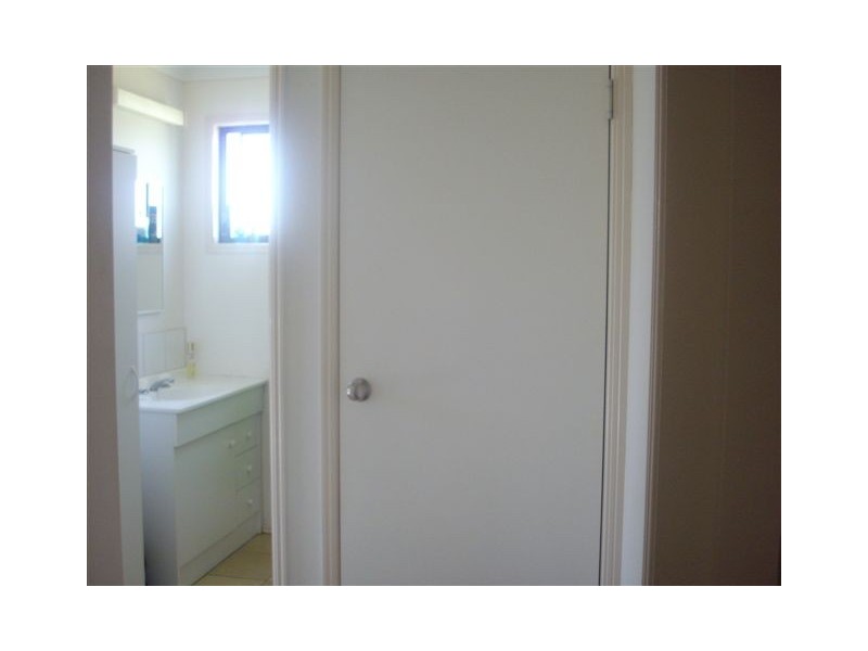 11 Chestnut, Barcaldine QLD 4725