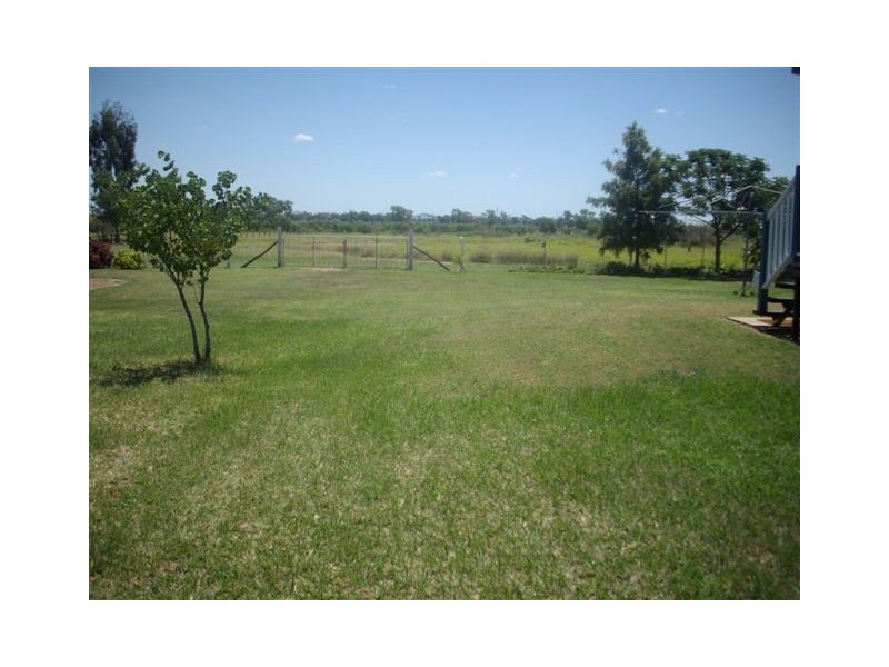 11 Chestnut, Barcaldine QLD 4725