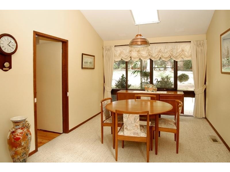 15 Suzanne Court, Briar Hill VIC 3088