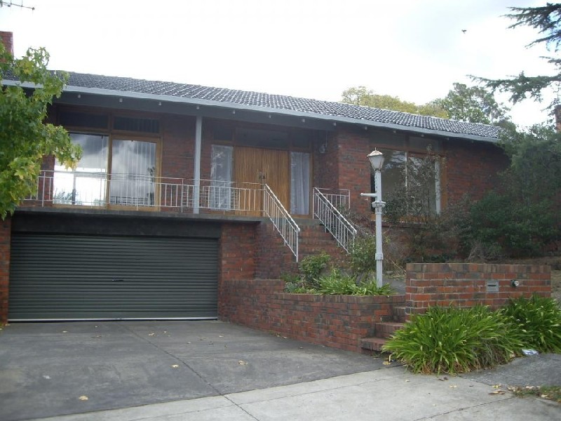 5 Mincha Avenue, Templestowe Lower VIC 3107