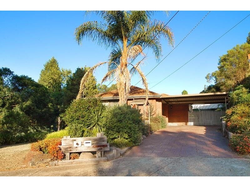 2 Lawson Court, Watsonia VIC 3087