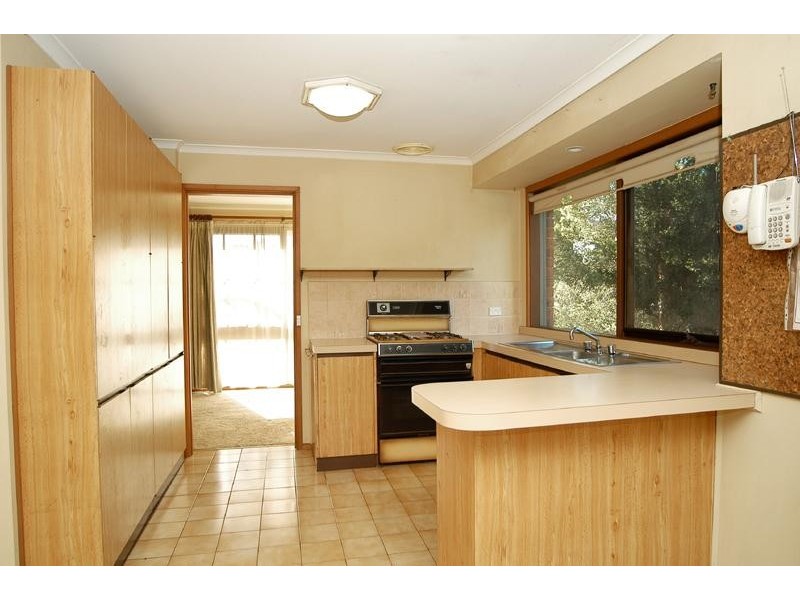 2 Lawson Court, Watsonia VIC 3087