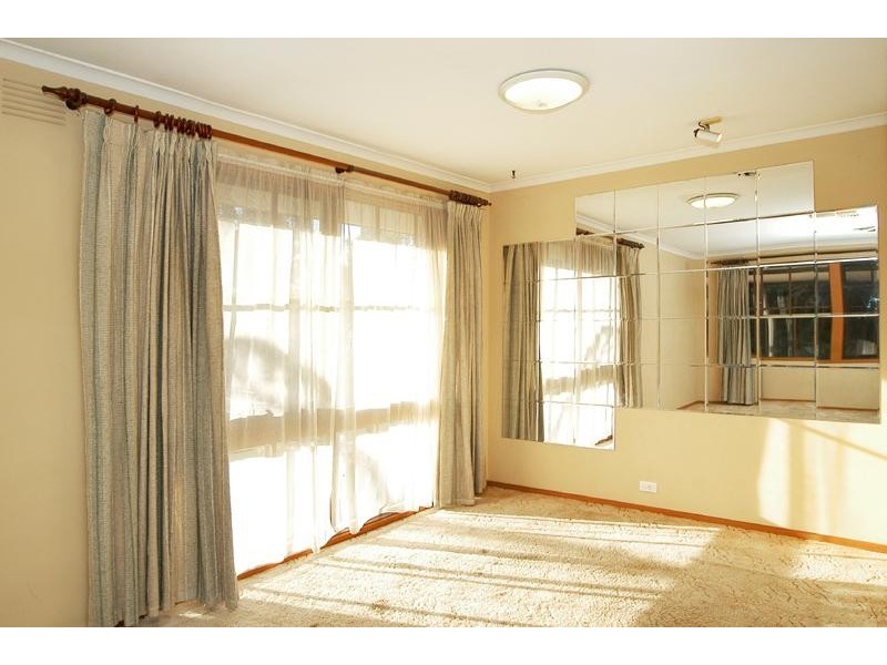 2 Lawson Court, Watsonia VIC 3087