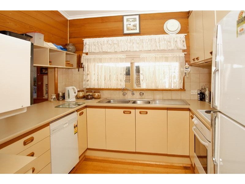 5 Carisbrook Crescent, Lower Plenty VIC 3093