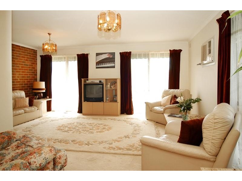 240  Elder Street, Greensborough VIC 3088