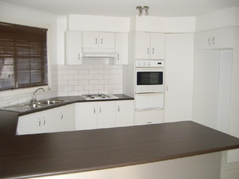 16 Moodie Street, Greensborough VIC 3088