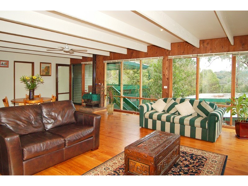 35 Baldwin Avenue, Montmorency VIC 3094