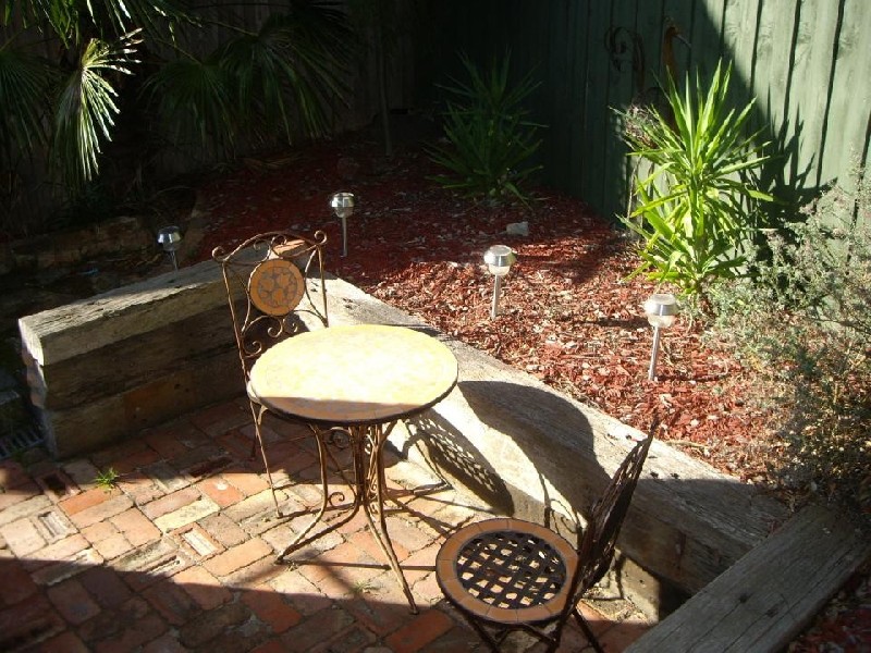 6/78  Para Road, Montmorency VIC 3094