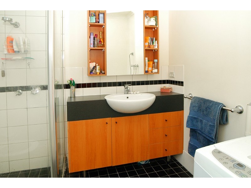 9/57 Pender, Thornbury VIC 3071